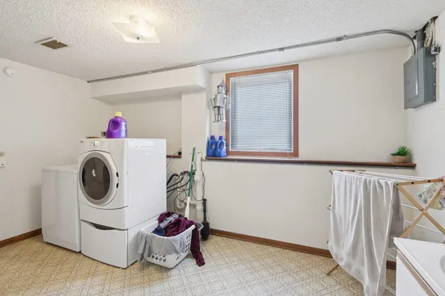 $490,000 | 211-213 West Garfield Street, Mount Horeb, WI 53572