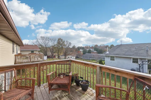 $490,000 | 211-213 West Garfield Street, Mount Horeb, WI 53572