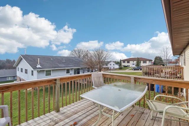 $490,000 | 211-213 West Garfield Street, Mount Horeb, WI 53572