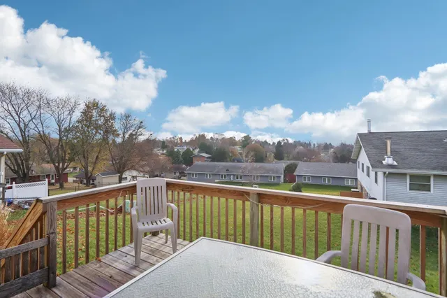 $490,000 | 211-213 West Garfield Street, Mount Horeb, WI 53572