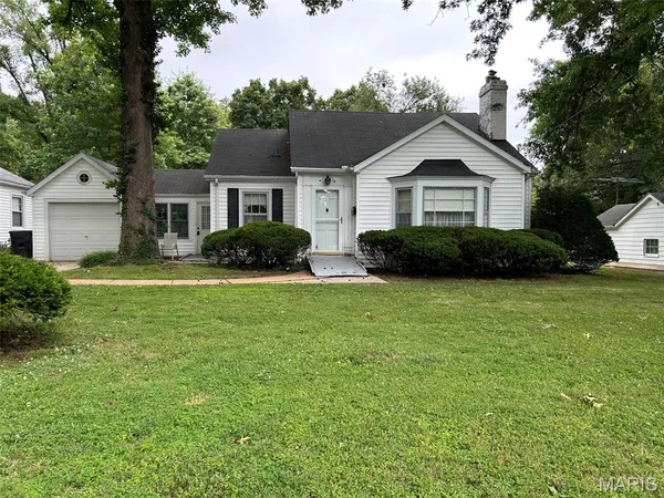 $135,000 | 13 Cambridge Drive, Belleville, IL 62226
