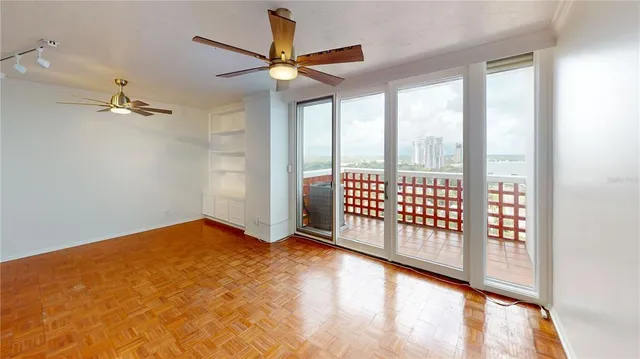 $2,550 | 4015 Bayshore Boulevard, Unit 15C, Tampa, FL 33611