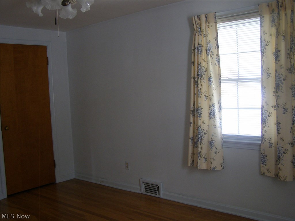 1122 Avondale Road Cleveland, OH 44121 - Photo 10 of 29