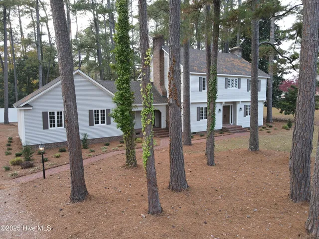 $385,000 | 511 South Wilkinson Drive, Laurinburg, NC 28352