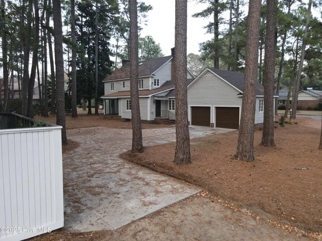 $385,000 | 511 South Wilkinson Drive, Laurinburg, NC 28352