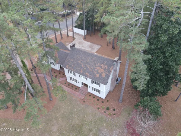 $345,000 | 511 South Wilkinson Drive, Laurinburg, NC 28352