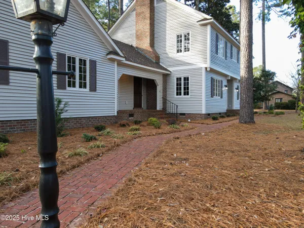 $345,000 | 511 South Wilkinson Drive, Laurinburg, NC 28352