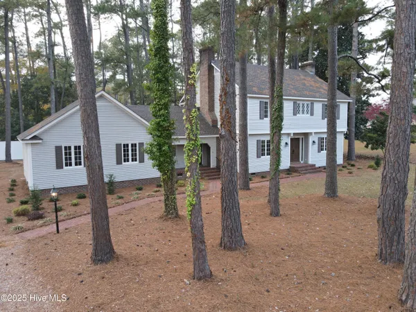 $345,000 | 511 South Wilkinson Drive, Laurinburg, NC 28352