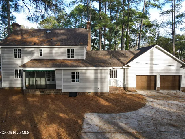 $385,000 | 511 South Wilkinson Drive, Laurinburg, NC 28352