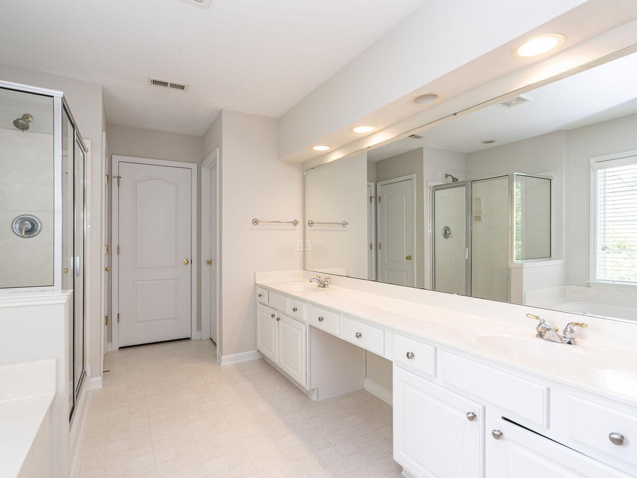 5404 Glorietta Circle Raleigh, NC 27613 - Photo 24 of 39 Photo #12