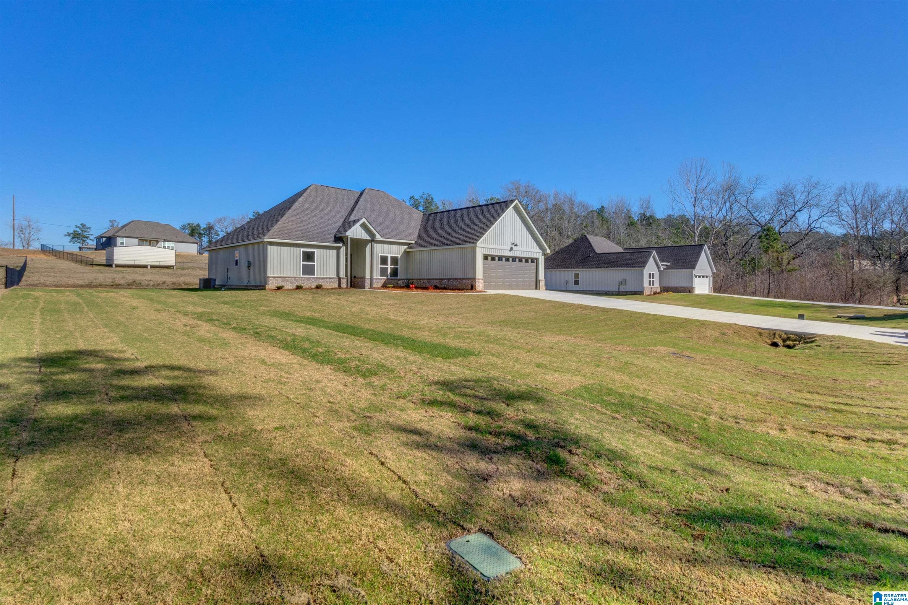 834 New Style Circle Clanton, AL 35045 - Photo 3 of 45