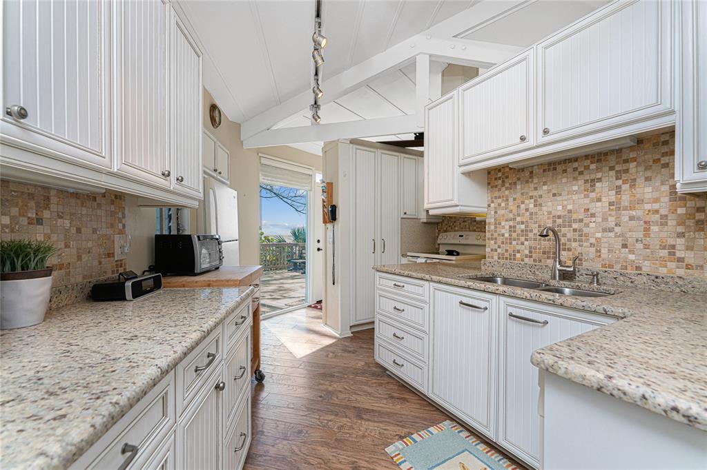 6580 Manasota Key Road Englewood, FL 34223 - Photo 53 of 95