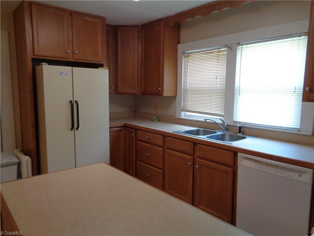 147 River Road Boonville, NC 27011 - Photo 5 of 20 Gallery Image 5
