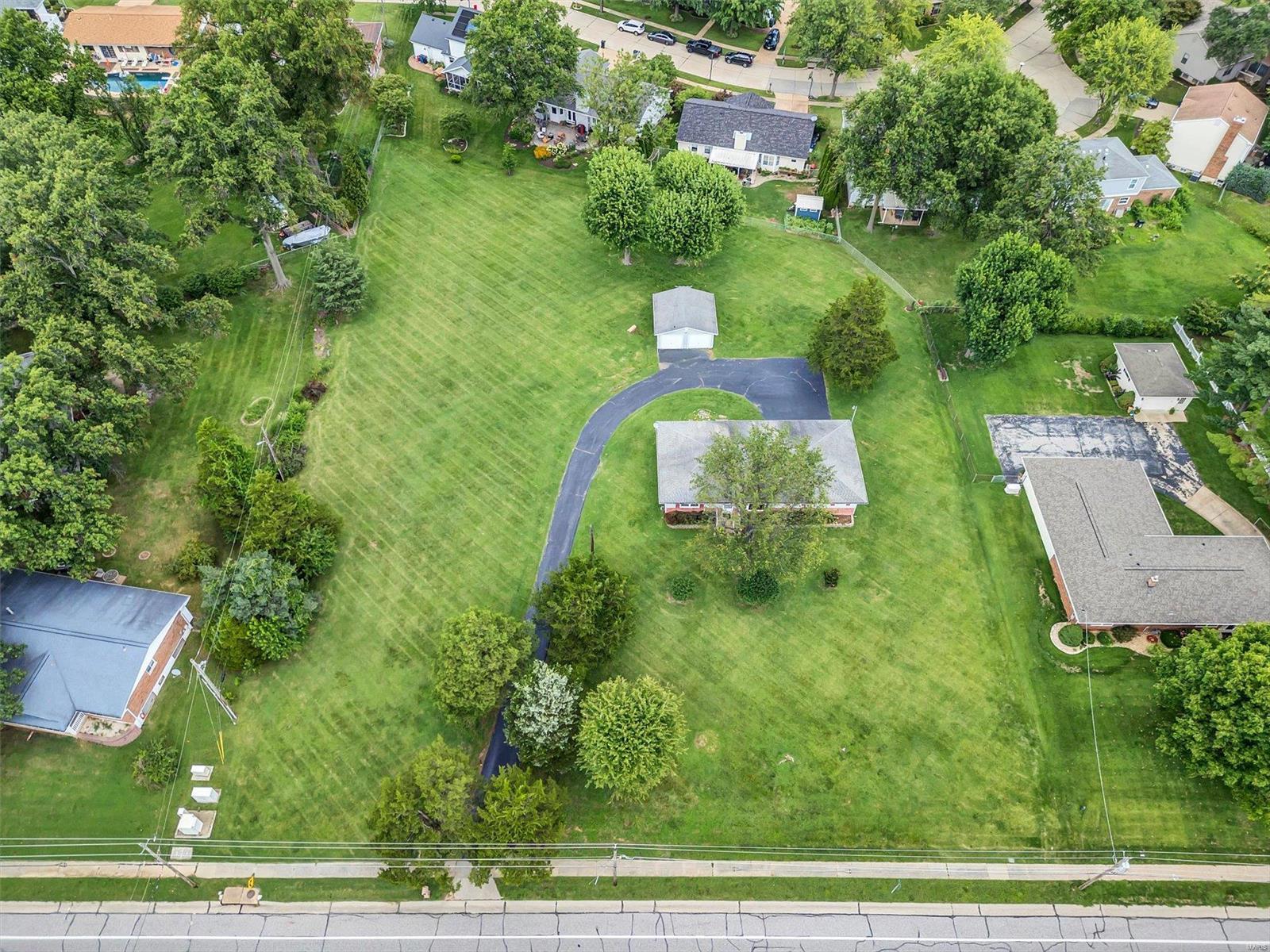4515 Mattis Road St. Louis, MO 63128 - Photo 7 of 25 Gallery Image 7