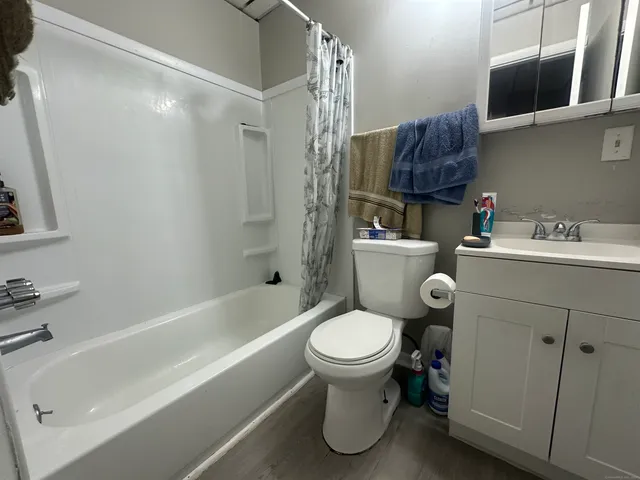 $479,999 | 193 Farren Avenue, New Haven, CT 06513