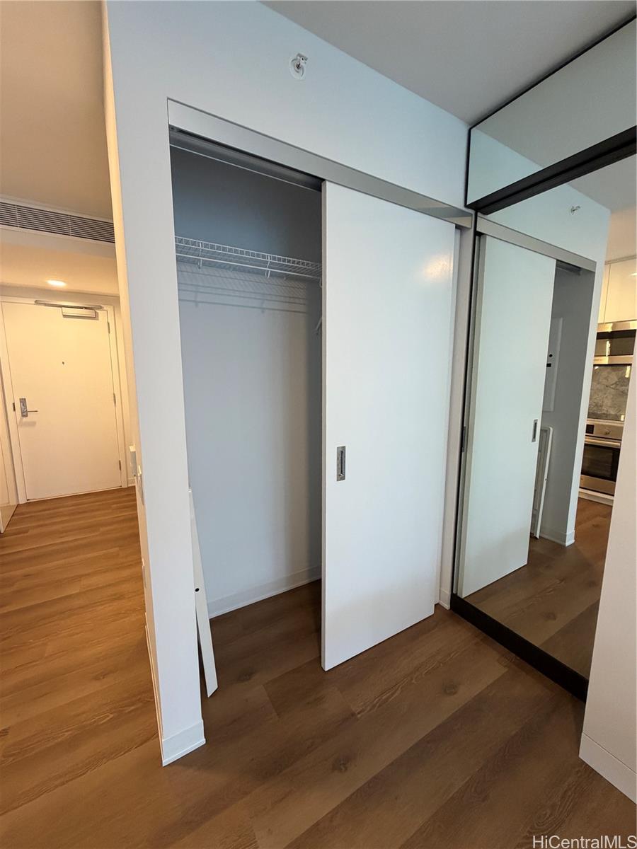287 Queen Street, Unit 3710 Honolulu, HI 96813 - Photo 5 of 9