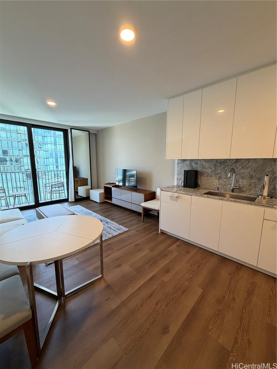 287 Queen Street, Unit 3710 Honolulu, HI 96813 - Photo 7 of 9