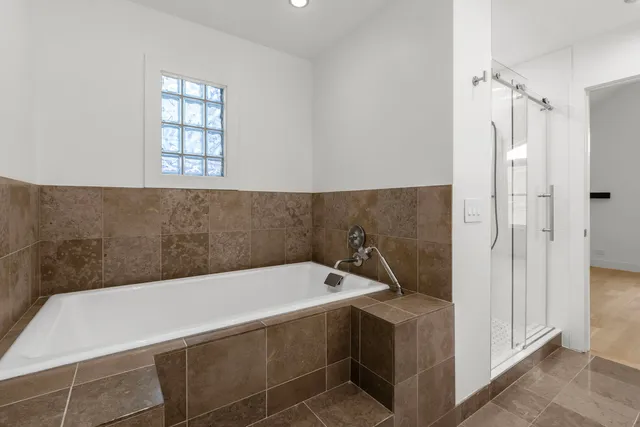 $12,500 | 1618 West Pierce Avenue, Chicago, IL 60622