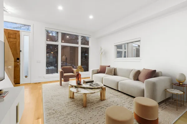 $11,500 | 1618 West Pierce Avenue, Chicago, IL 60622