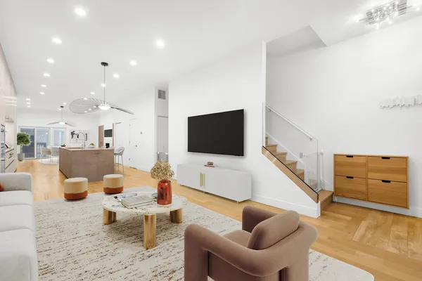 $11,500 | 1618 West Pierce Avenue, Chicago, IL 60622
