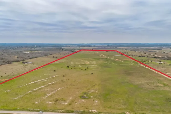 $2,300,000 | 0 Callihan Road, Luling, TX 78648