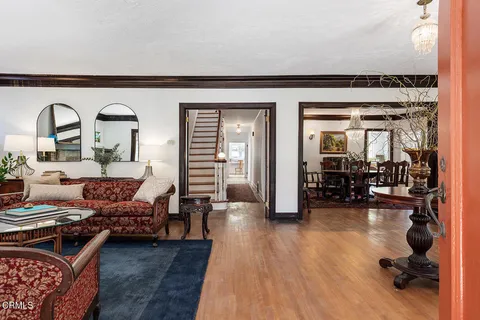 $1,595,000 | 1045 New York Drive, Altadena, CA 91001