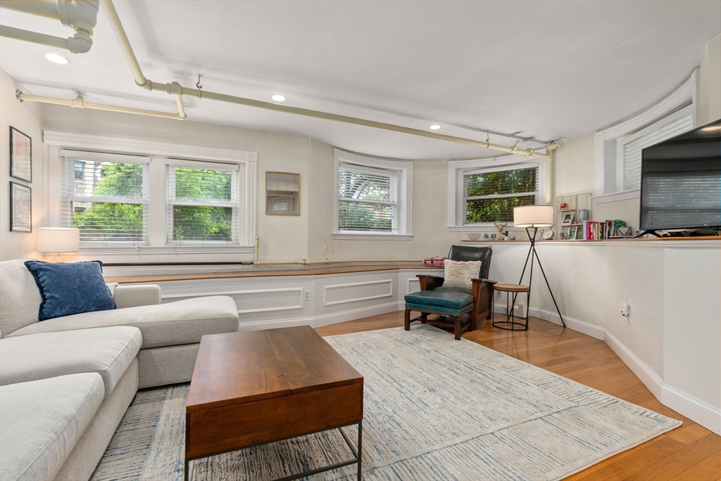 16 Garrison Road, Unit 8 Brookline, MA 02445 - Photo 3 of 32