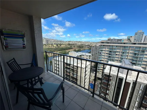 $2,400 | 2345 Ala Wai Boulevard, Unit 1805, Honolulu, HI 96815