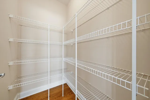 $1,000,000 | 12674 Waterford Drive, Lemont, IL 60439