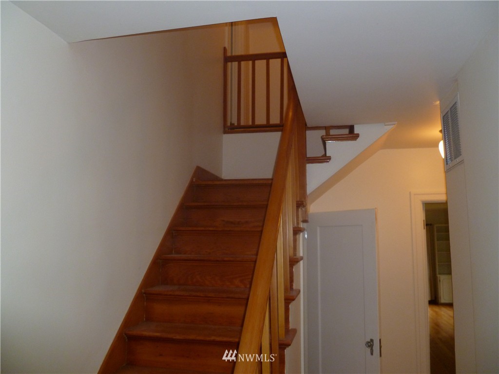 3760 East Smith Road Bellingham, WA 98226 - Photo 12 of 15 Gallery Image 12