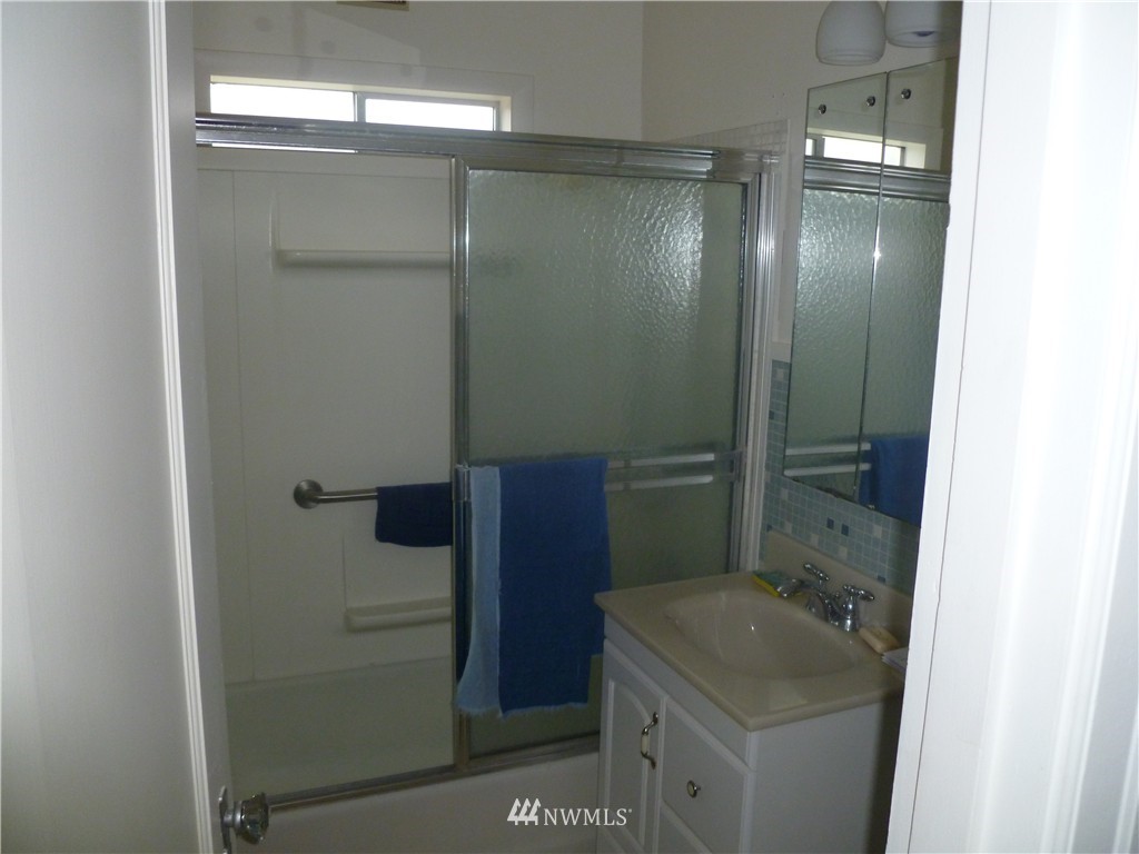 3760 East Smith Road Bellingham, WA 98226 - Photo 7 of 15 Gallery Image 7