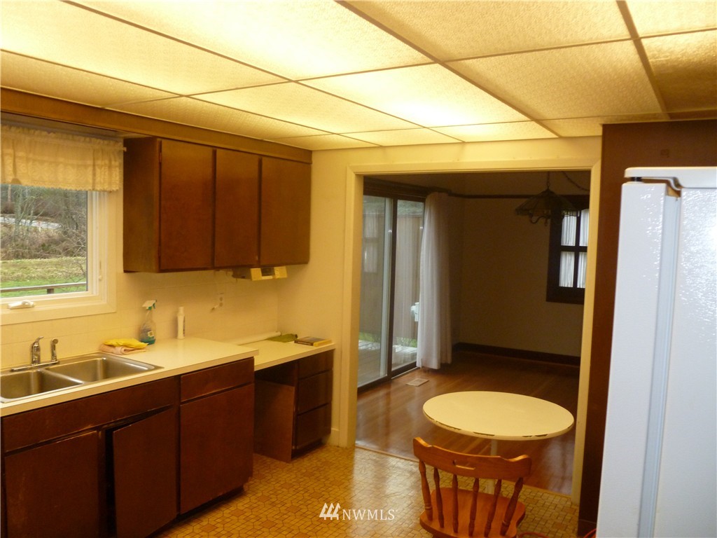 3760 East Smith Road Bellingham, WA 98226 - Photo 9 of 15 Gallery Image 9