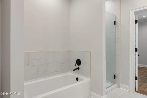 $240,000 | 300 Ave B, Unit D, Broussard, LA 70518