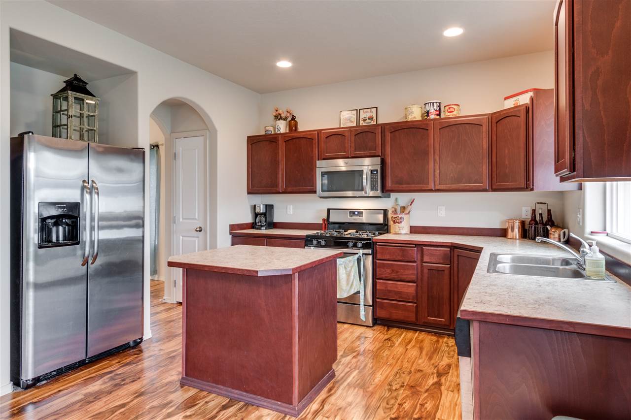106 South Hodges Road Spokane Valley, WA 99016 - Photo 3 of 16 Gallery Image 3