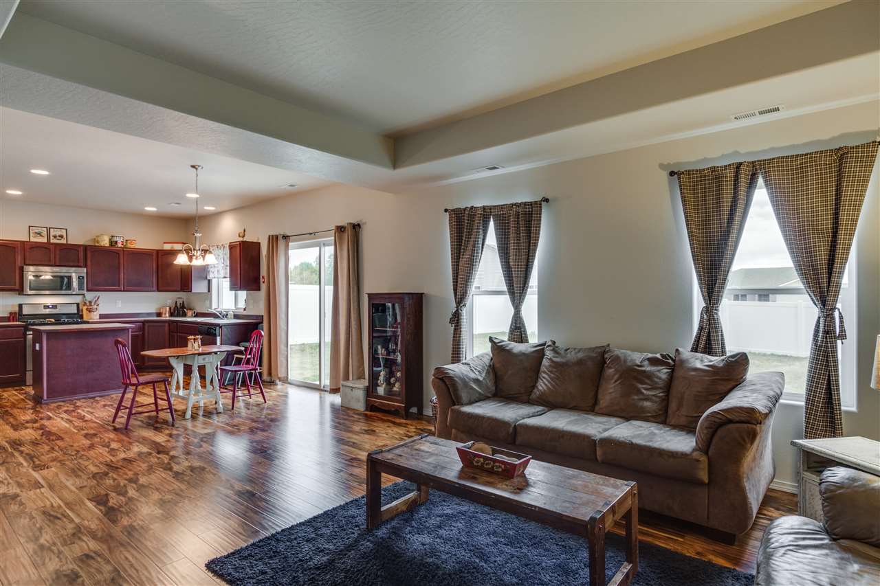 106 South Hodges Road Spokane Valley, WA 99016 - Photo 7 of 16 Gallery Image 7