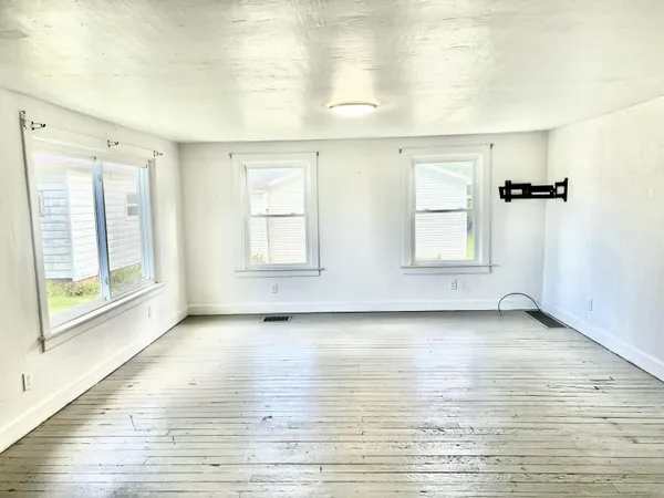 $149,900 | 4048 Bankers Road, Hillsdale, MI 49242