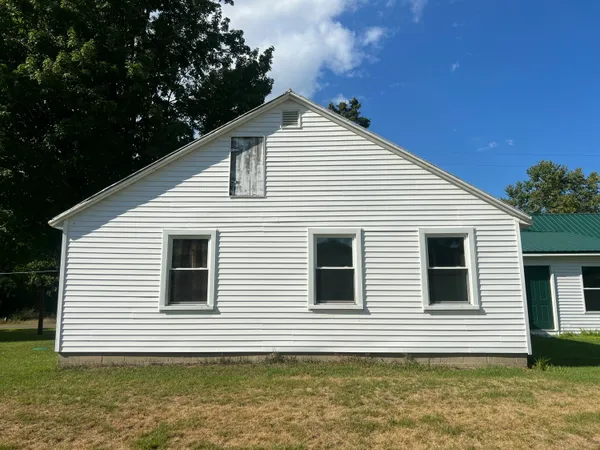 $149,900 | 4048 Bankers Road, Hillsdale, MI 49242