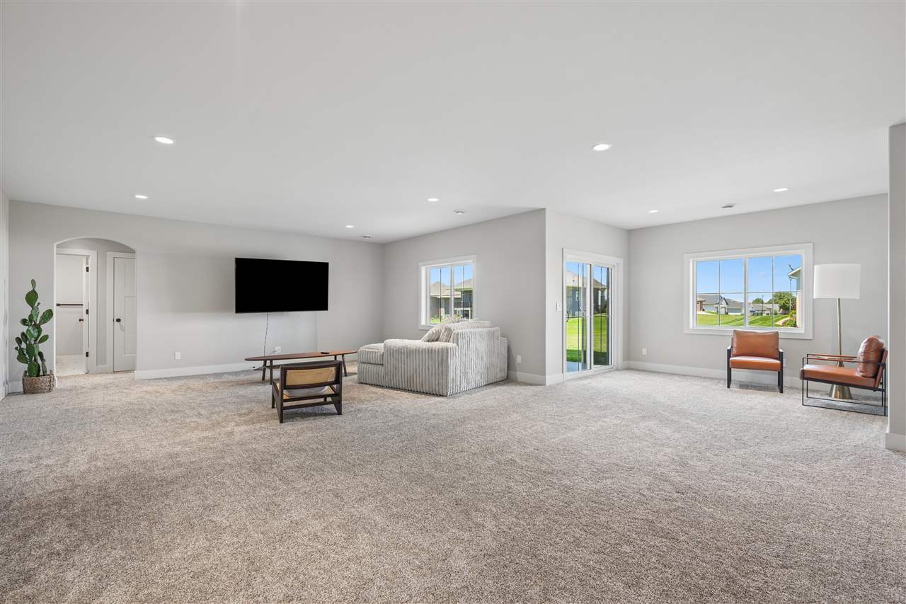 6118 Rapids Ridge Road Cedar Rapids, IA 52411 - Photo 25 of 41 Gallery Image 25