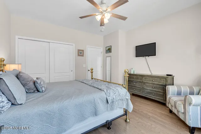 $550,000 | 17 Green Tree Circle, Hazlet, NJ 07730