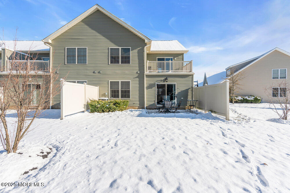 17 Green Tree Circle Hazlet, NJ 07730 - Photo 25 of 29 a front view of a house with a yard