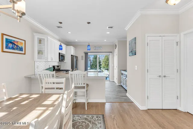 $550,000 | 17 Green Tree Circle, Hazlet, NJ 07730