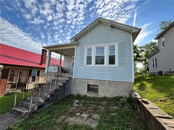 $52,500 | 809 Garfield Avenue, Marietta, OH 45750