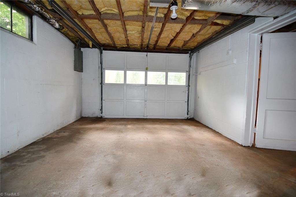 1516 Sharon Road Winston-Salem, NC 27103 - Photo 22 of 25 Gallery Image 22