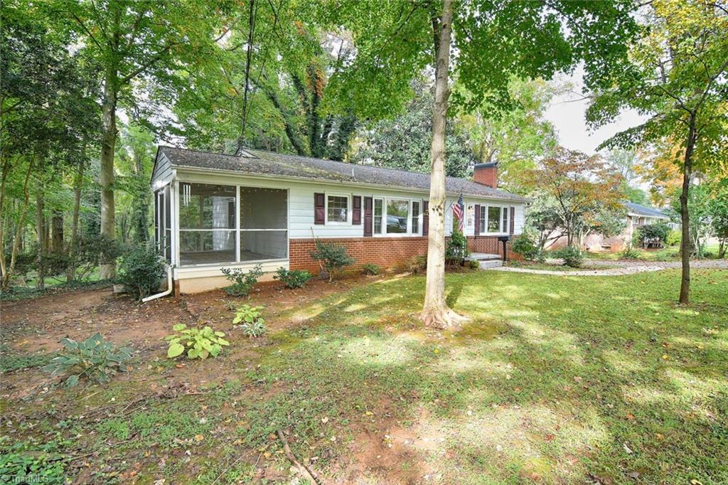 1516 Sharon Road Winston-Salem, NC 27103 - Photo 4 of 25 Gallery Image 4