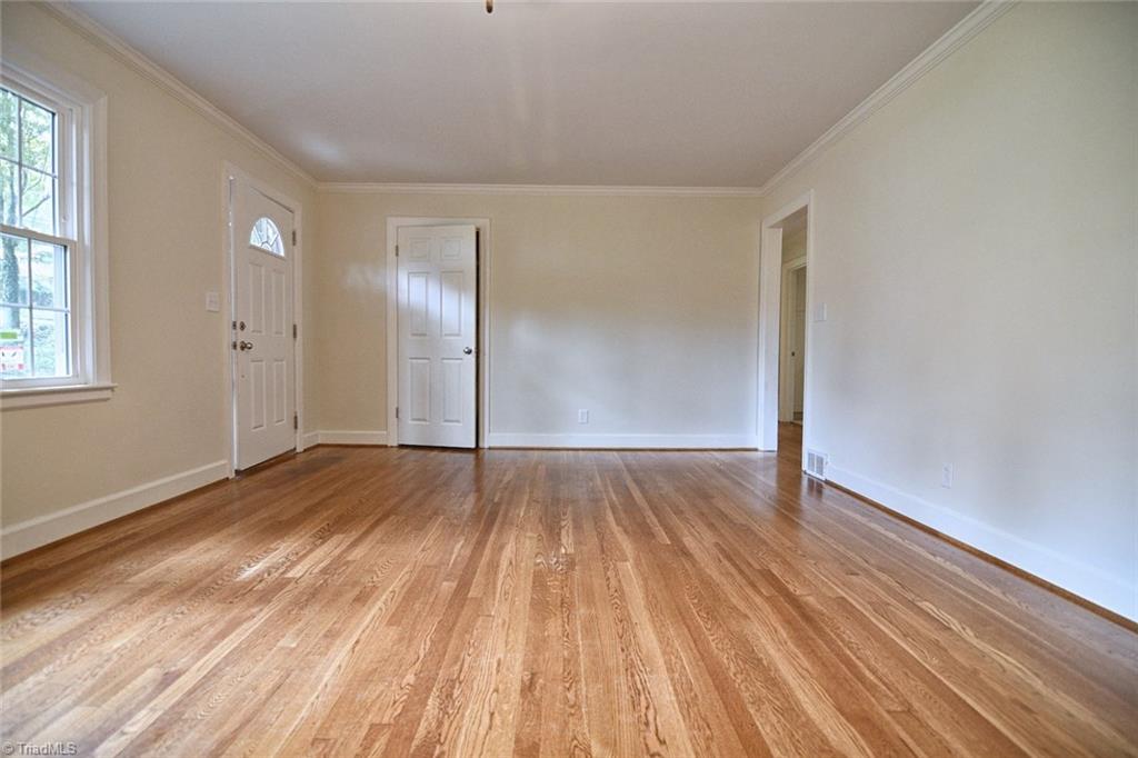 1516 Sharon Road Winston-Salem, NC 27103 - Photo 8 of 25 Gallery Image 8