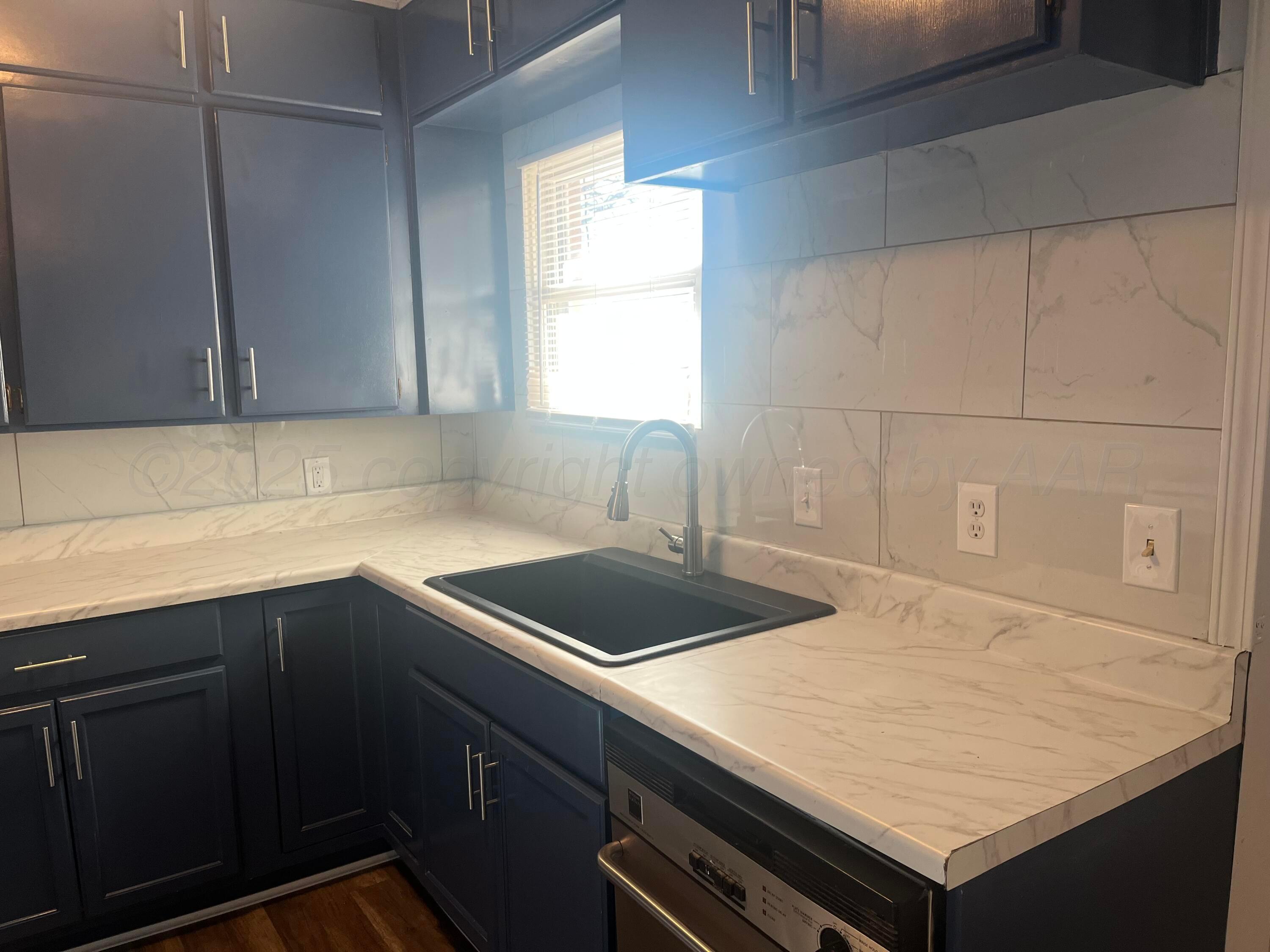 1902 Rogers Street Amarillo, TX 79106 - Photo 13 of 20 IMG_9106