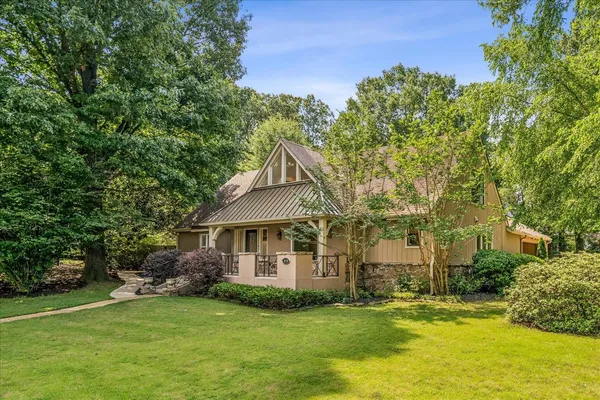 $450,000 | 1620 Oak Hill Cove, Memphis, TN 38120