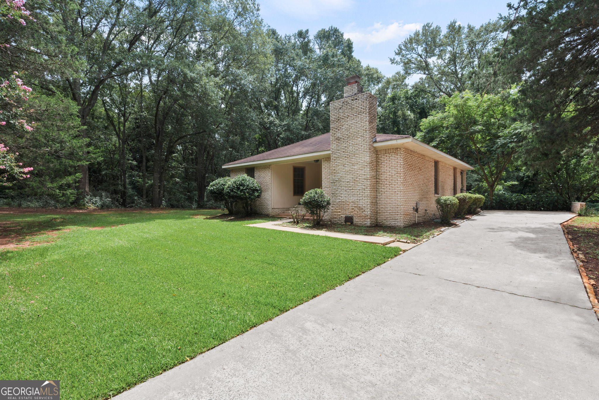8 Thompson Lane Thomaston, GA 30286 - Photo 3 of 35