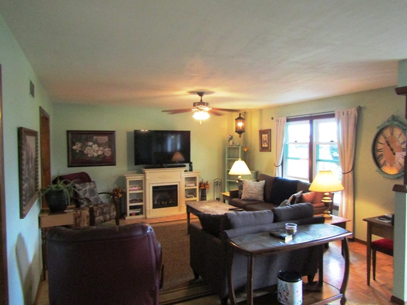 345 North 16th Street Decatur, IN 46733 - Photo 7 of 22