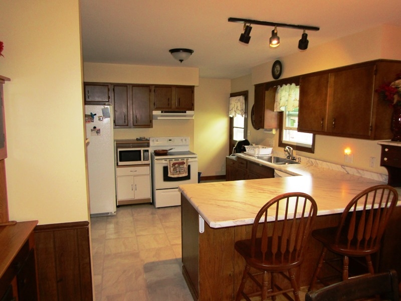 345 North 16th Street Decatur, IN 46733 - Photo 10 of 22